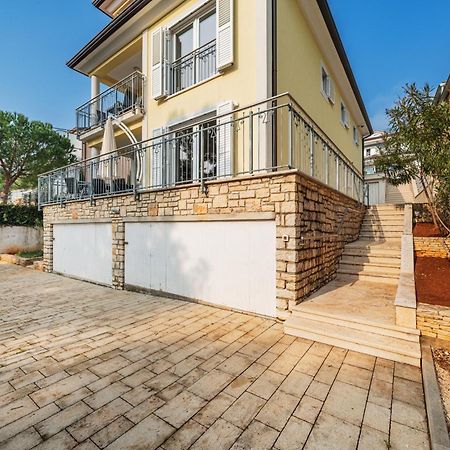 Villa K&K Ровінь Екстер'єр фото