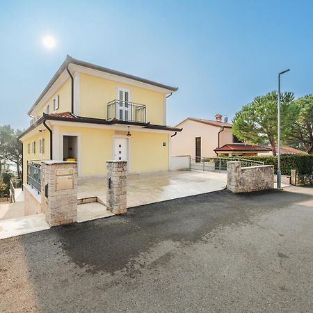 Villa K&K Ровінь Екстер'єр фото