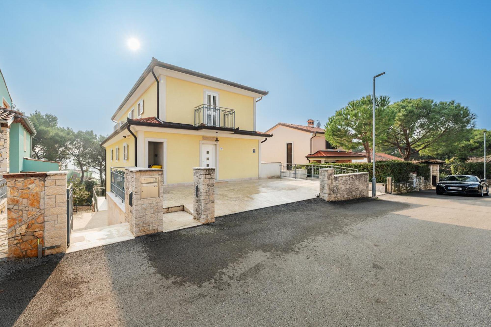Villa K&K Ровінь Екстер'єр фото